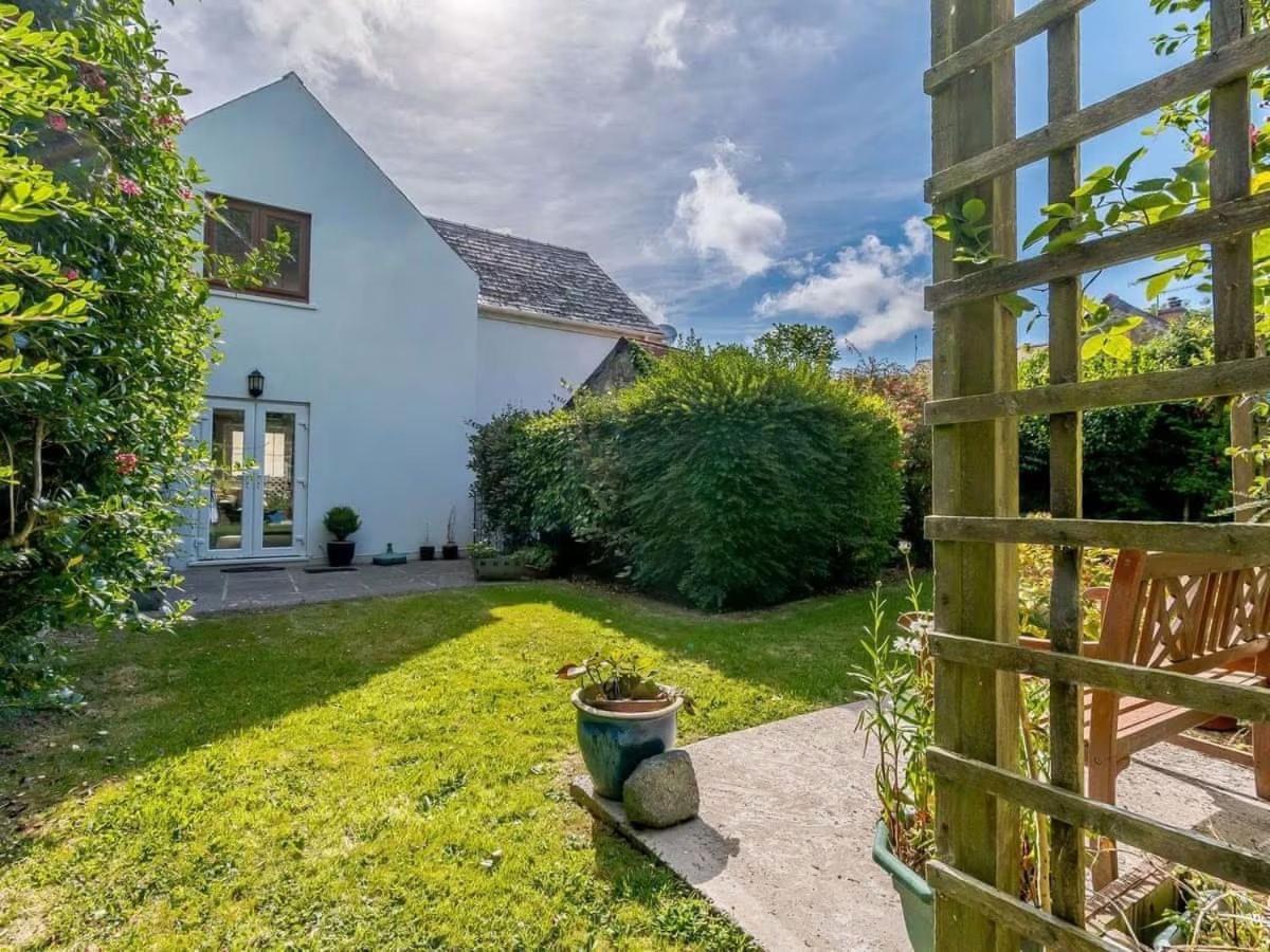 The Gatehouse At Y Gwesty Bach Jordanston Exterior foto